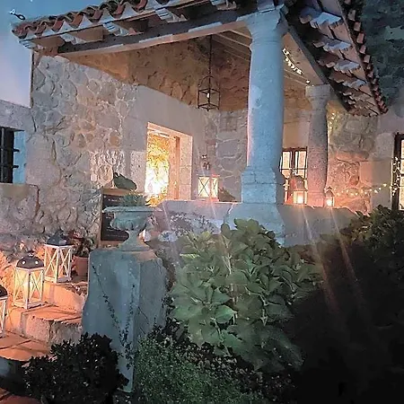 El Jardin De Magnolias Hotel Lavín
